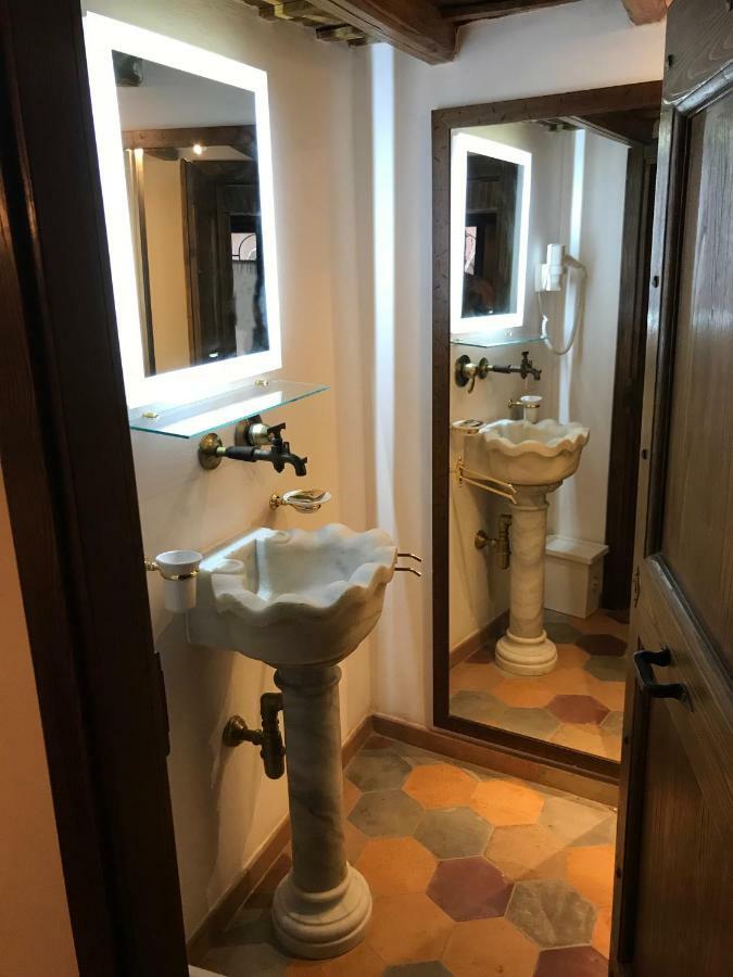 La Casa Dei Marmi Apartment Rome Bagian luar foto