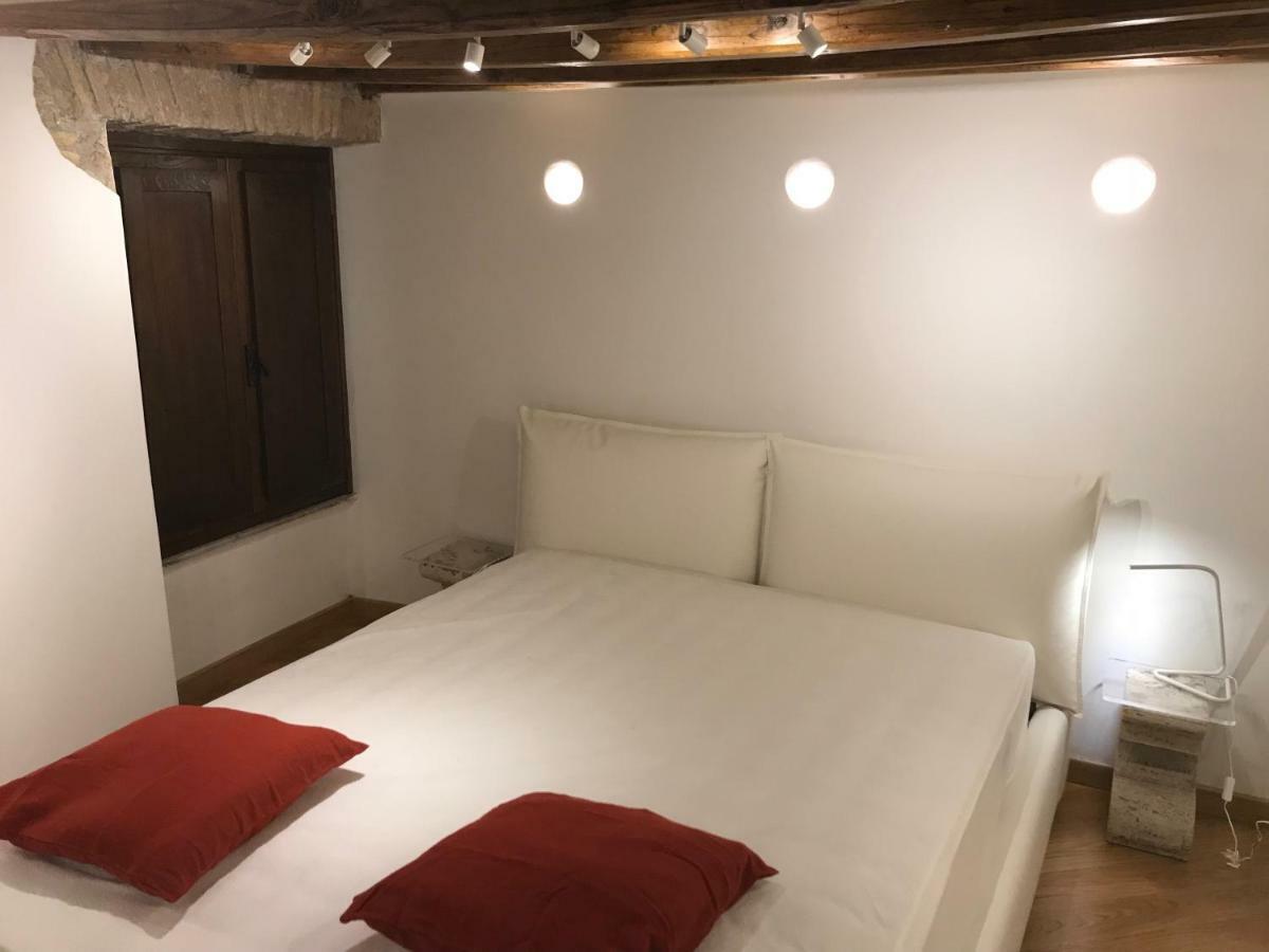 La Casa Dei Marmi Apartment Rome Bagian luar foto