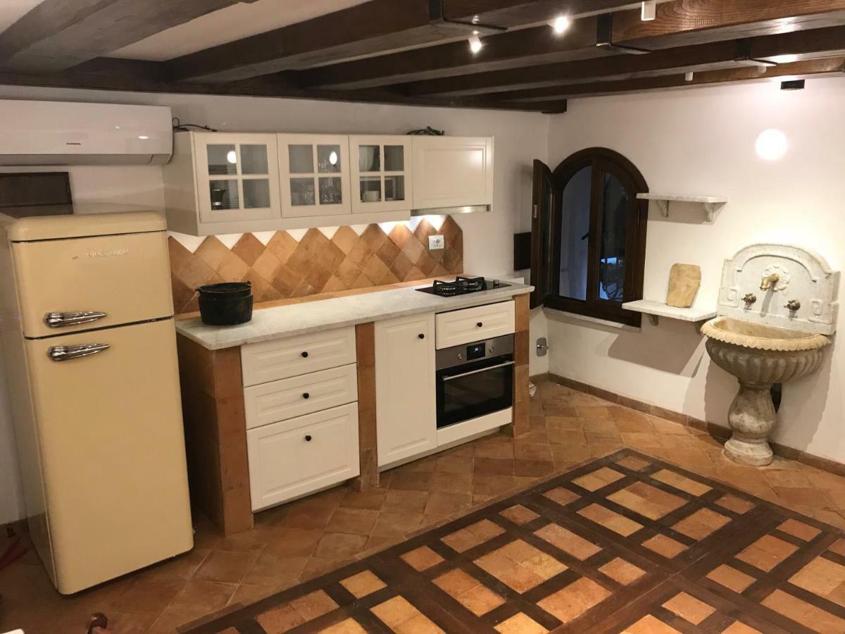 La Casa Dei Marmi Apartment Rome Bagian luar foto
