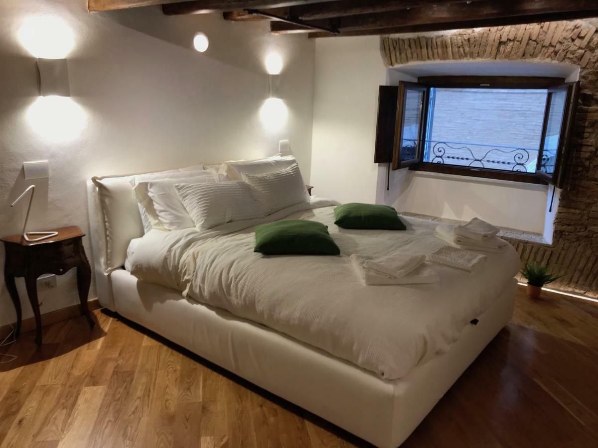La Casa Dei Marmi Apartment Rome Bagian luar foto