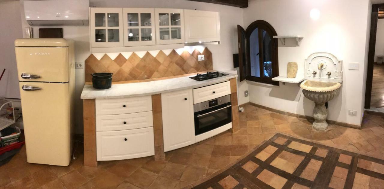 La Casa Dei Marmi Apartment Rome Bagian luar foto
